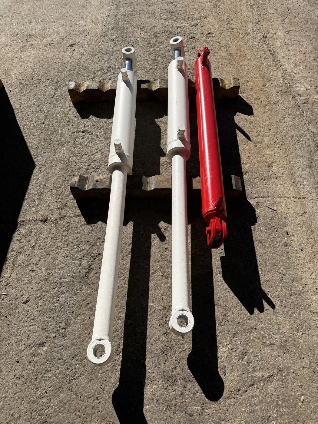 VERINS HYDRAULIQUES