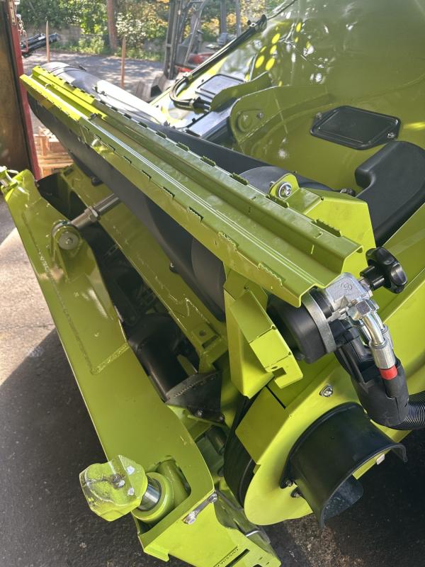 CONVOYEUR CLAAS MODIFIE AVEC PIQUAGE TALONNAGE