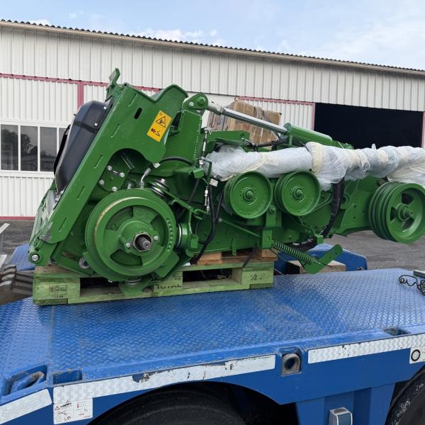 EXPEDITION CONVOYEUR JOHN DEERE AVEC PICAGE TALONNAGE