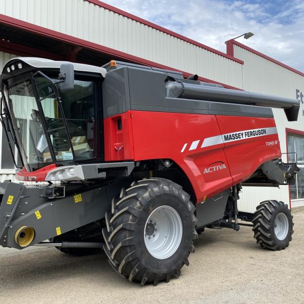MASSEY FERGUSSON AVEC LEVE ARRIERE CLAUZEL