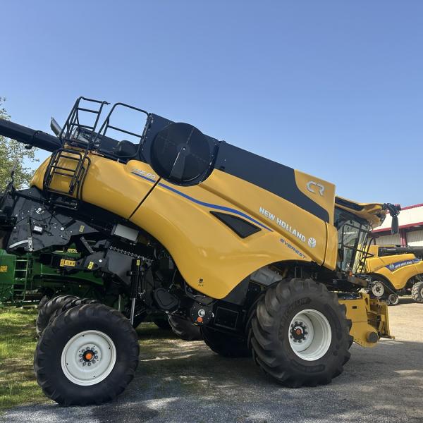 NEW HOLLAND CR 8.80